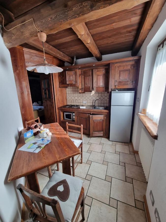 La Peiro Douco Guest House Roure Turin Bagian luar foto
