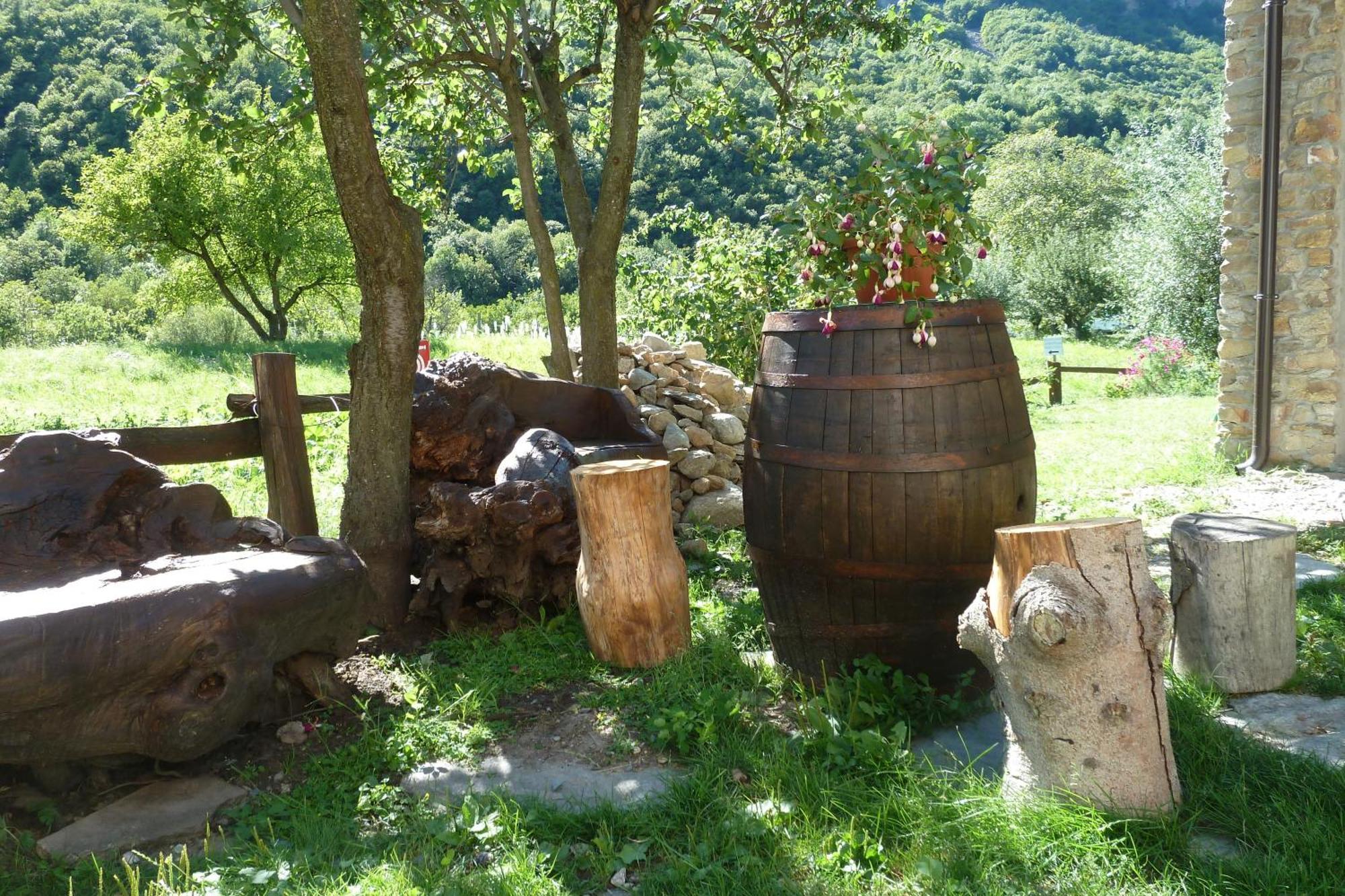 La Peiro Douco Guest House Roure Turin Bagian luar foto