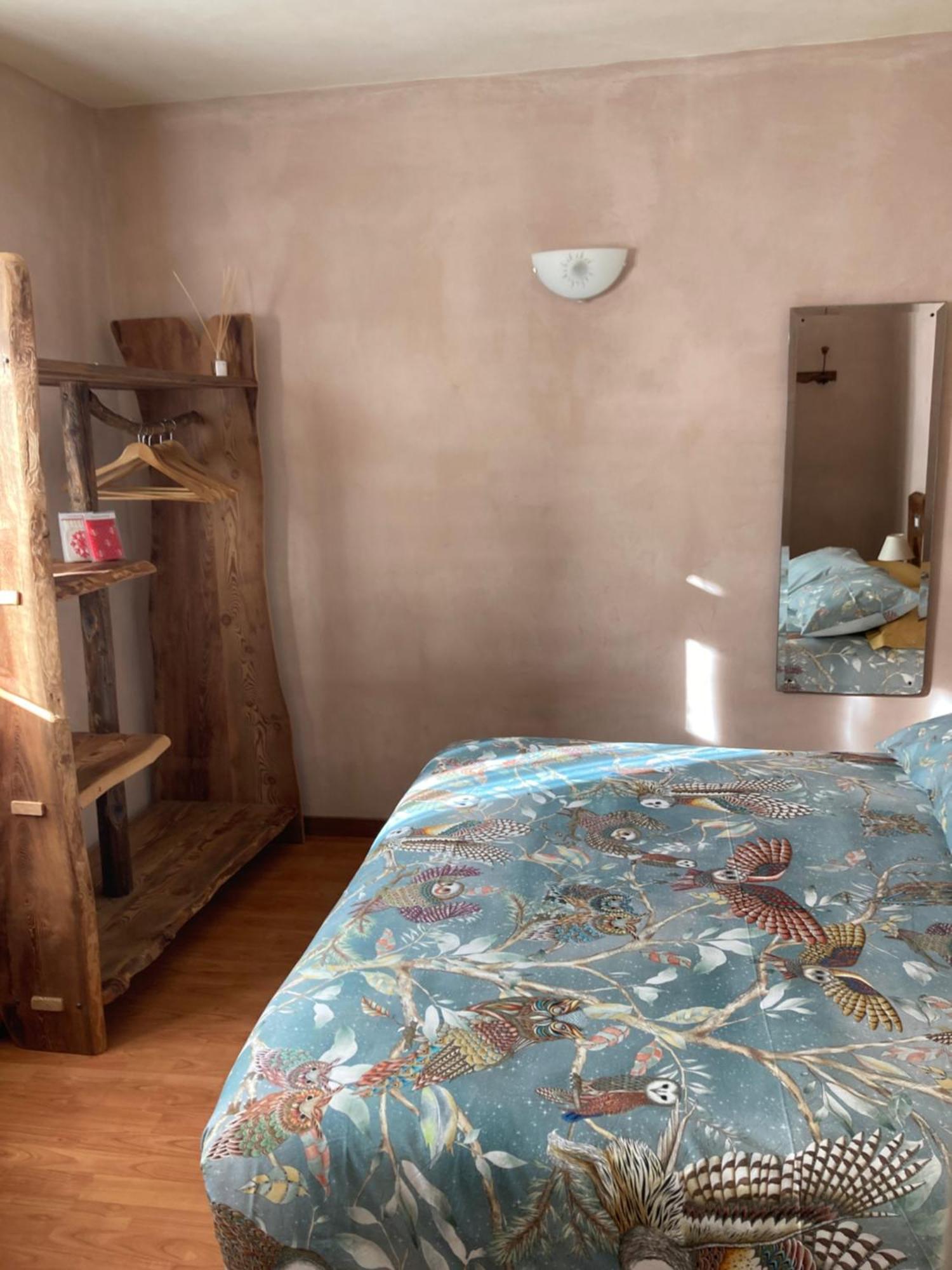 La Peiro Douco Guest House Roure Turin Bagian luar foto