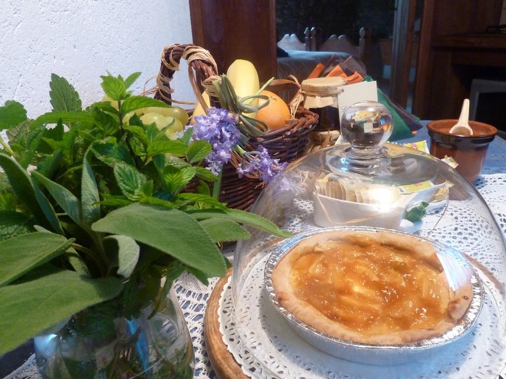 La Peiro Douco Guest House Roure Turin Bagian luar foto