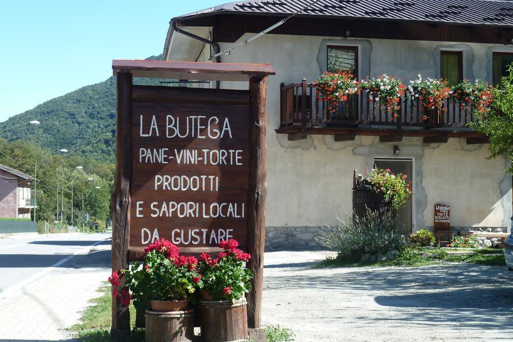 La Peiro Douco Guest House Roure Turin Bagian luar foto