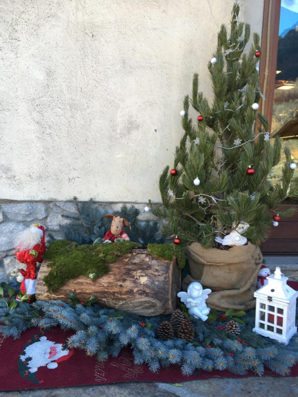 La Peiro Douco Guest House Roure Turin Bagian luar foto